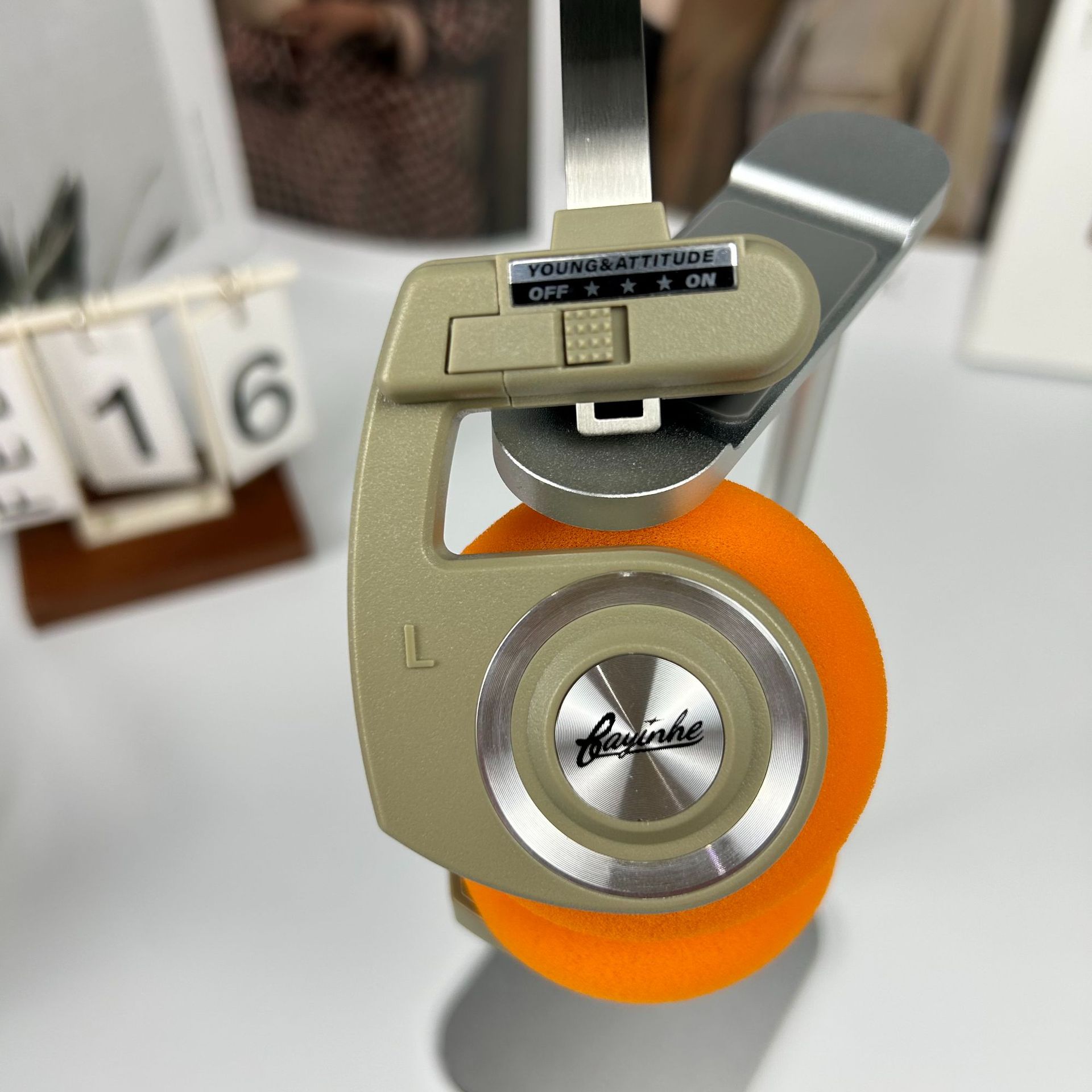 Retro Gaming Kc - Retro Bezprzewodowe Słuchawki Nauszne Bluetooth 5.3